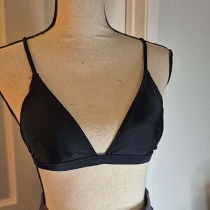 3/$16🎁 SOUTH BEACH Shimmer Black Triangle Padded Bikini Top  Sz 6